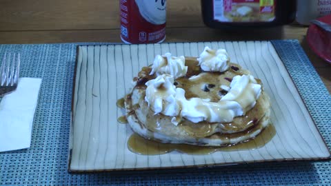 Blueberry pancakes & whipped cream