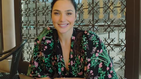 GAL GADOT | ONE MINUTE INTERVIEW