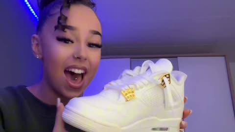 750Kicks Unboxing: Jordan 4 Retro Metallic Gold with @Nw.Norah - Sneakers Review - Fit NEW J4S J4 YT