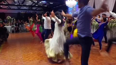 Epic Bhangra Flashmob at Wedding Reception