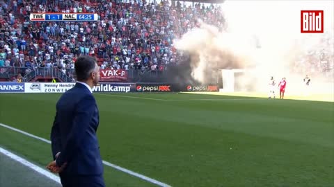 Fan-Wut in Enschede – Fußballspiel zwischen FC Twente und NAC Breda endet in Chaos