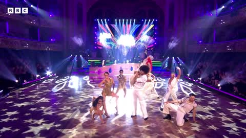 Tyler West & Dianne Buswell Salsa to KC & The Sunshine Band Megamix ✨ BBC Strictly 2022