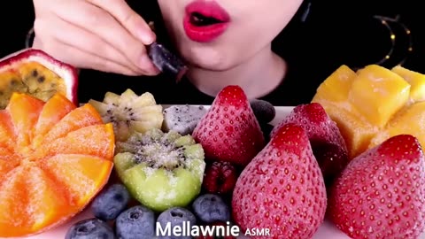 ASMR FROZEN FRUITS, BERRIES, MANGO, KIWI, GRAPE, DRAGON FRUITS etc. 얼린과일 EATING SOUNDS MUKBANG 먹방