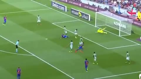VIDEO: Luis Suarez goal vs Betis (3-1)