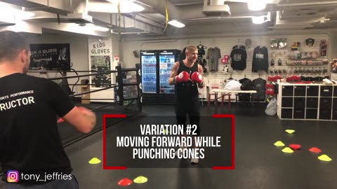 Improve Focus, Reaction Time & Head Movement with this BOXING REACTION DRILL