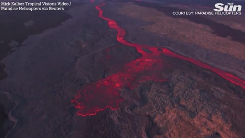 Hawaii's Manua Loa volcano erupts sending molten lava toward local roads