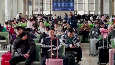 Beijing train station packed ahead of Lunar New Year
