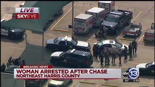 High Speed Police Chase, Suspect Evades Multiple Blockades