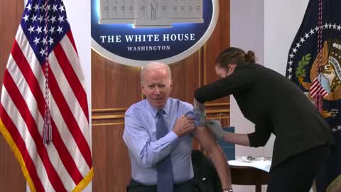 Biden Gets His 5th Vaccine Shot (2nd Booster) Unsure Why He’s Doing It On Stage