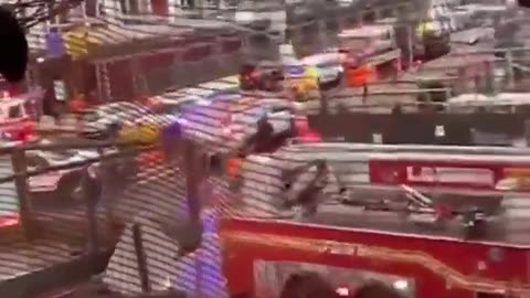 BREAKING! Multiple injured after a crane collapse in the Inwood area of Manhattan, NYC.