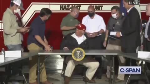 ***HOT MIC*** Catches A POTUS The Media Refuses To Show!