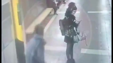 Moroccan invader attacks multiple women on the Barcelona metro.