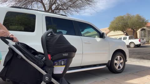 Britax B-Lively & B-Safe Gen2 Travel System Review