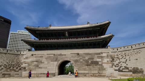 Guards who protect Sungnyemun Gate(Korea's National Treasure No.1) in hanbok