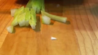 How to chop celery