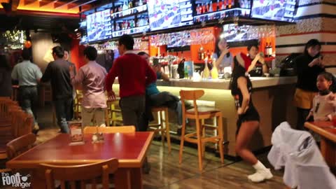 Hooters In China For Christmas | Chinese Hooters Food And Fun!