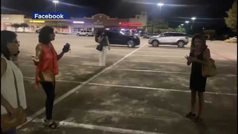Assurdo episodio di razzismo contro due indiane in Texas, arrestata una donna.