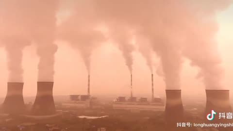 A coal-fired power plant in China 🤷‍♂️