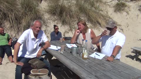 In den Sand gesetzt | Catherine, Marc und Michael 4.6.22