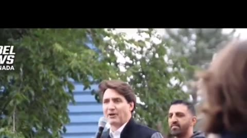 JUSTIN TRUDEAU MUST BE ARRESTED!!!!!