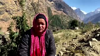 Himalayan helicopter flies villagers home to mourn