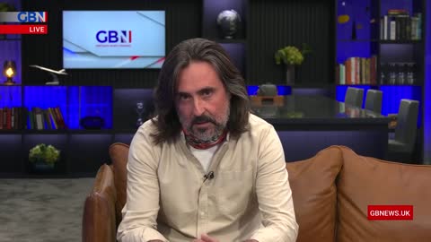 Neil Oliver says he would ‘cheerfully risk catching Covid’ in name of freedom