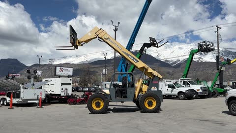 Telehandler Forklift 2013 Gehl RS8-42 4x4x4 8,000 LB 42' Reach Diesel Telescopic Fork Lift