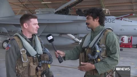 Tony Armstrong gets his Top Gun moment in an EA-18G Growler | ABC News