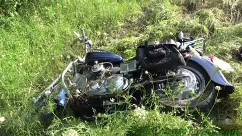 MOTORCYCLE CRASH HOSPITALIZES 1, TEMPE CREEK TEXAS, 05/07/22...