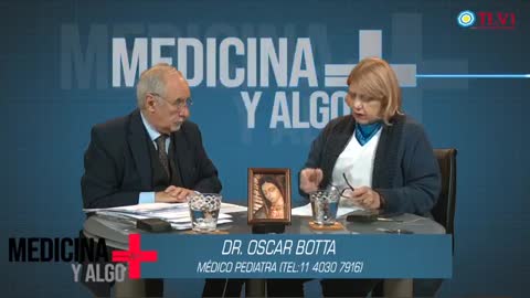 DRA. CHINDA BRANDOLINO Y DR. OSCAR BOTTA, VACUNAS.