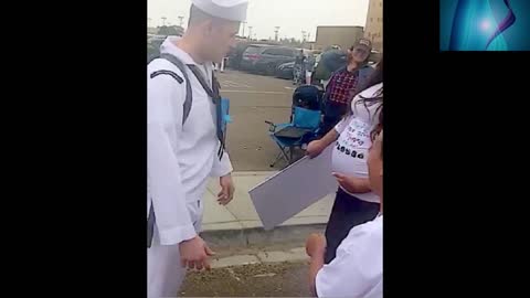 Navy Man Is Astonished When He Sees Wife’s Pregnant Belly
