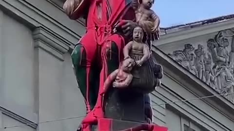 “Kindlifresserbrunnen” statue defaced in Bern Switzerland!
