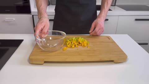 Learn how to make homemade tagliatelle - Without a machine!