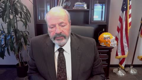 El Paso Mayor Oscar Leeser discusses the state of migrant shelters