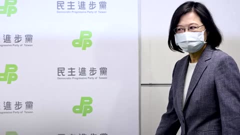 Taiwan's president quits as party head