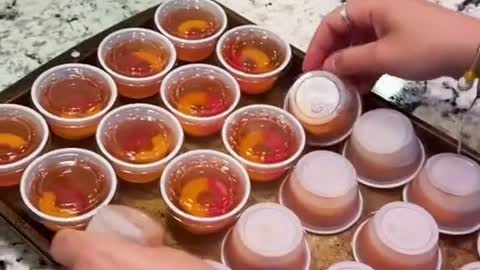 Peach crown Jell-O shots 🤩👀 @Mallory Young #viral #jelloshots #cocktails #mocktails