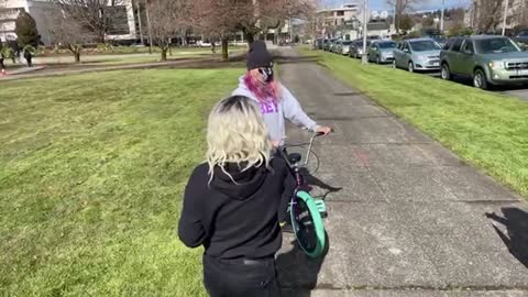 Raw Footage: AntiFa Comes To Debate At Small Turning Point USA Event At The Washington State Capitol