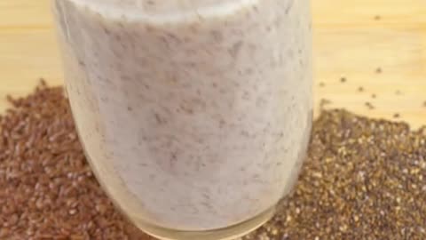 Lose weight fast with this Chia and flinseed smoothie #naturalremedies