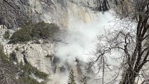 El Capitan Rockfall at Yosemite National Park