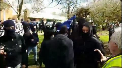 Fight Breaks Out At Salem Oregon #March4Trump Event When #ANTIFA Protesters Steal Trump Flag1