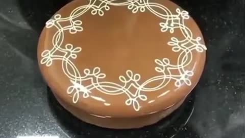 Freehand cake decorating