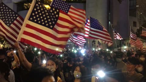 130,000 Hong Kong Protesters Wave American Flags Amid CCP Onslaught