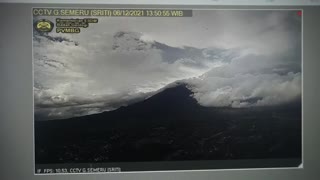 Elevan a los 15 muertos y a 27 los desaparecidos por la erupción