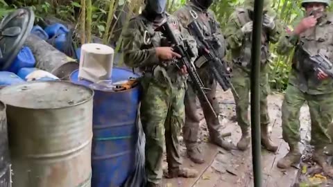 Authorities Destroy Secret Cocaine Kitchen In Ecuadorian Jungle 3