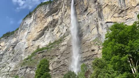 Lauterbrunnen Valley, a little Piece of Heaven in Switzerland🇨🇭🏔. Walk tour | Summer 2021