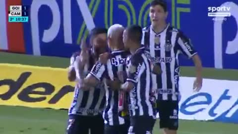 Vargas desempata : Goiás 1x2 Atlético-MG