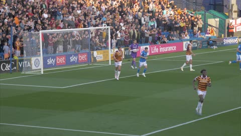 Stockport County v Bradford City