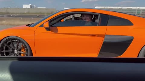 1500 HP AUDI R8 TT vs 8 Second MUSTANG