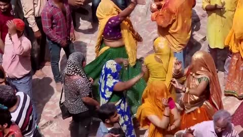 Holi festivities in India end with clothes tearing tradition