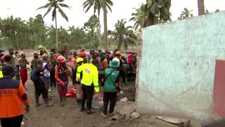 Searching for bodies of Indonesia volcano victims